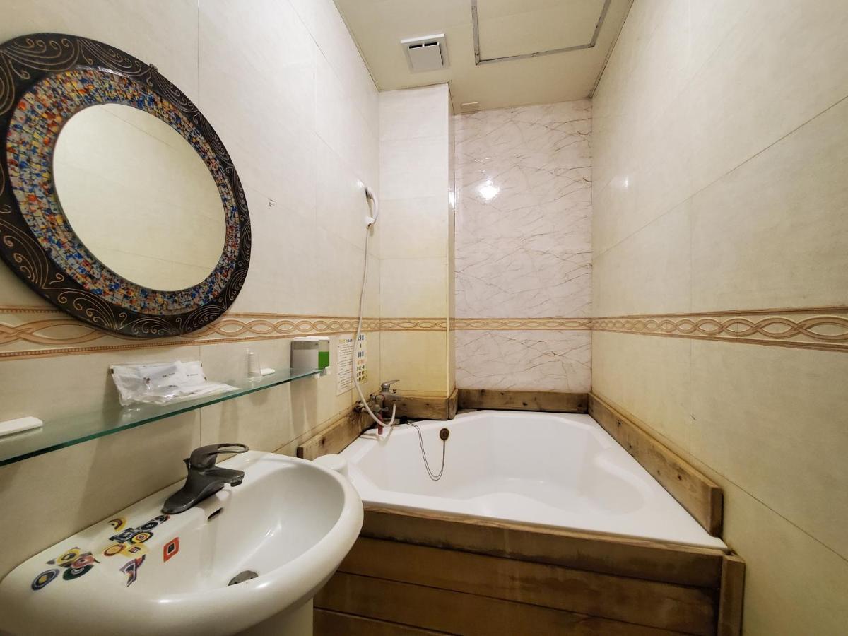 Cocos Hot Spring Hotel رويسي المظهر الخارجي الصورة