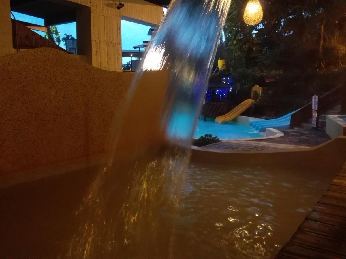 Cocos Hot Spring Hotel رويسي المظهر الخارجي الصورة